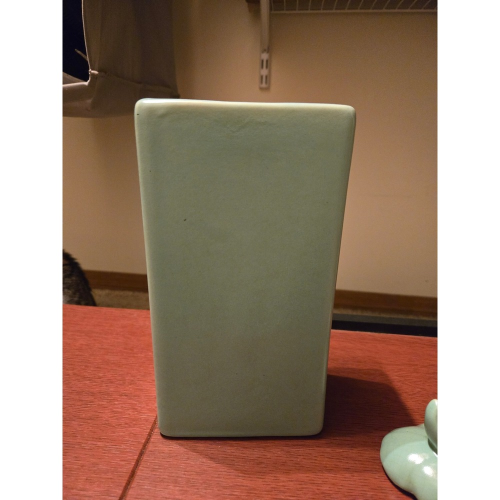 Vintage 1930s Weller Pottery Cameo Rose Set -Rectangular Vase & Cornucopia Vase - Picture 3 of 9